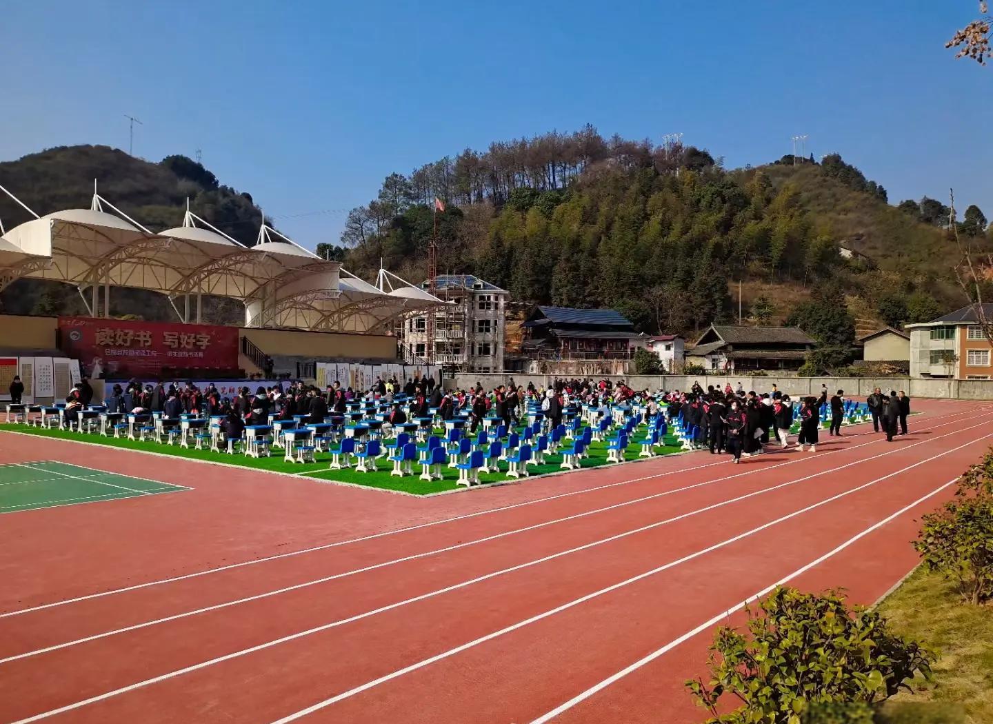 广州市硅PU塑胶篮球场 - 价格